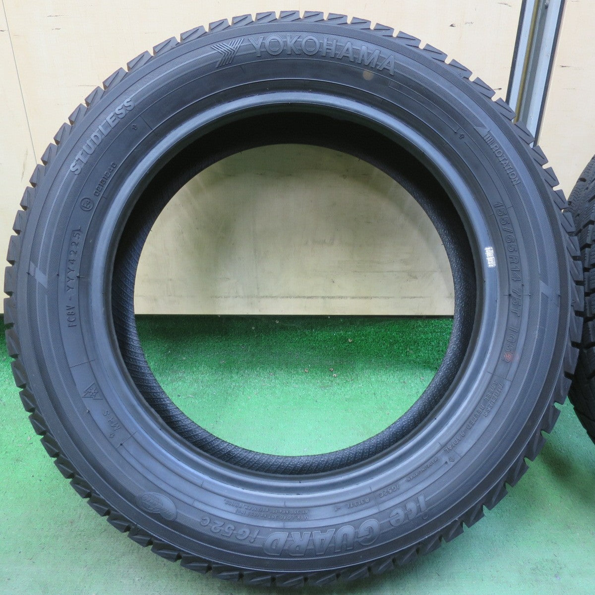 ほぼ未使用！25年★スタッドレス 155/65R14 ヨコハマ アイスガード iG52C タイヤ 14インチ N-BOX N-WGN タント ムーブ スペーシア 等★6071407イスタ