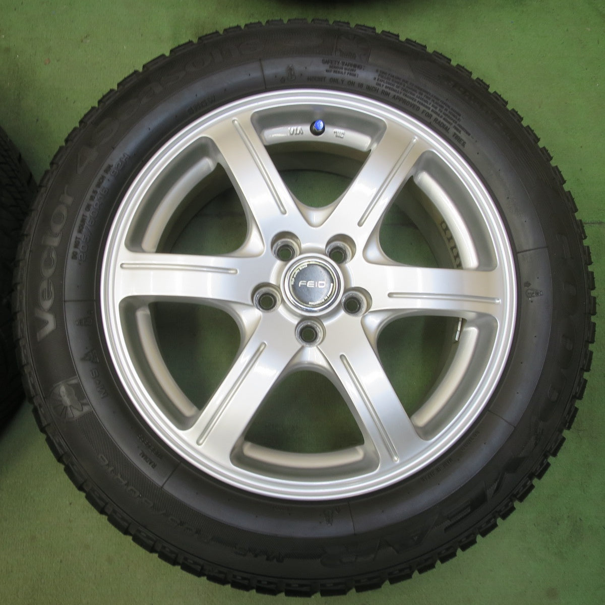 バリ溝！24年！キレイ！9.5分★レガシィ 等 205/60R16 グッドイヤー Vector 4Seasons オールシーズン FEID フェイド 16インチ PCD100/5H★6053007イス