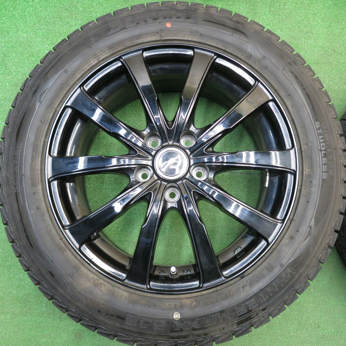 バリ溝！9.5分★スタッドレス 215/60R17 ダンロップ ウインターマックス SJ8 SJ8+ Fang ファング 17インチ PCD114.3/5H★6010805HAス