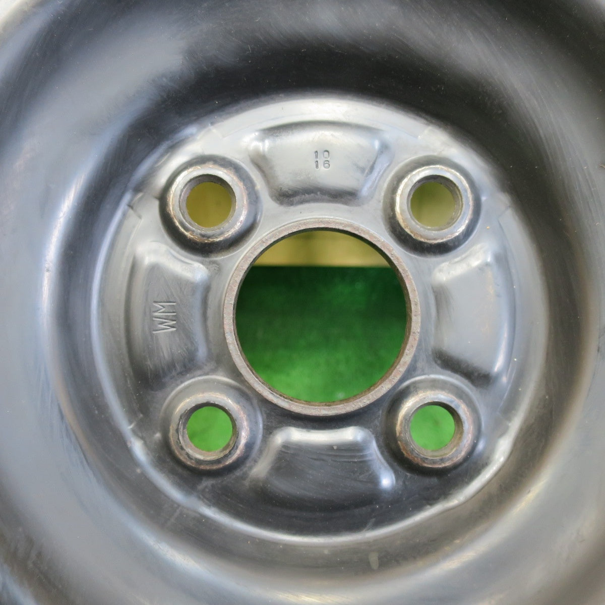 *送料無料* バリ溝！9.5分以上★スタッドレス 185/60R15 ブリヂストン ブリザック VRX スチール ホイール 15インチ PCD100/4H★4060704イス