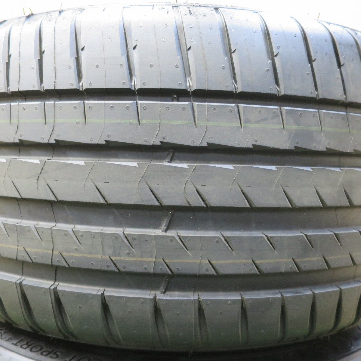 新車外し！26年★235/40R18 ミシュラン パイロットスポーツ4 PILOT SPORT4 タイヤ 18インチ ベンツ Aクラス アウディ A4 ボルボ V60 等★6050410イノタ
