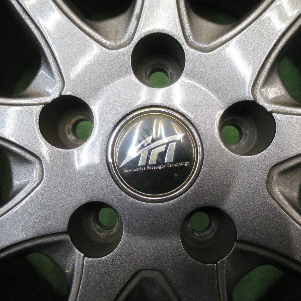 バリ溝！9分★BMW MINI 等 AFT Bertzen 225/55R17 スタッドレス グッドイヤー アイスナビ6 ベルツェン 17インチ PCD112/5H★6020904NJス