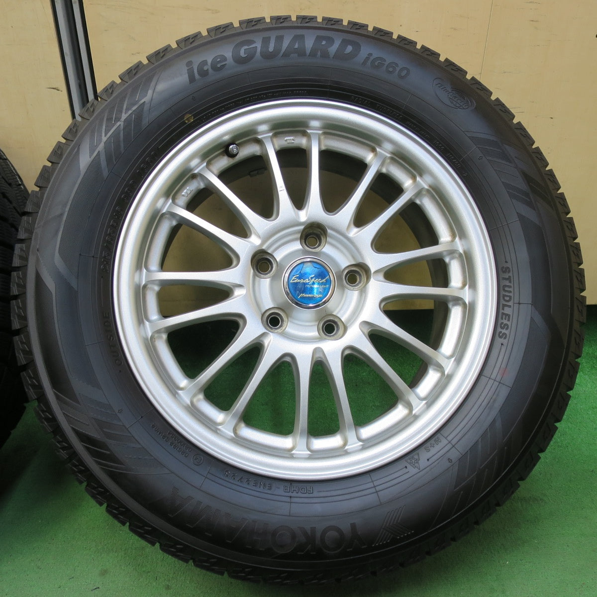 バリ溝！23年！9.5分以上★スタッドレス 215/65R16 ヨコハマ アイスガード iG60 EuroSpeed MANARAY SPORT ユーロスピード マナレイ 16インチ PCD114.3/5H★5062906イス