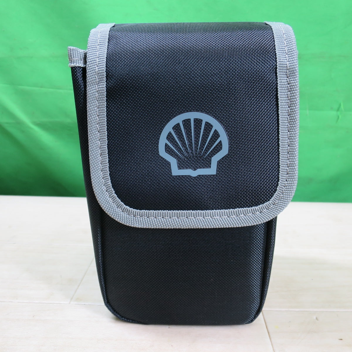 未使用☆Shell シェル ジャンプ スターター SSL-SJP011 10000mAh 大容量 12V車用 エンジン スターター 車緊急始動 モバイル バッテリー 等に☆