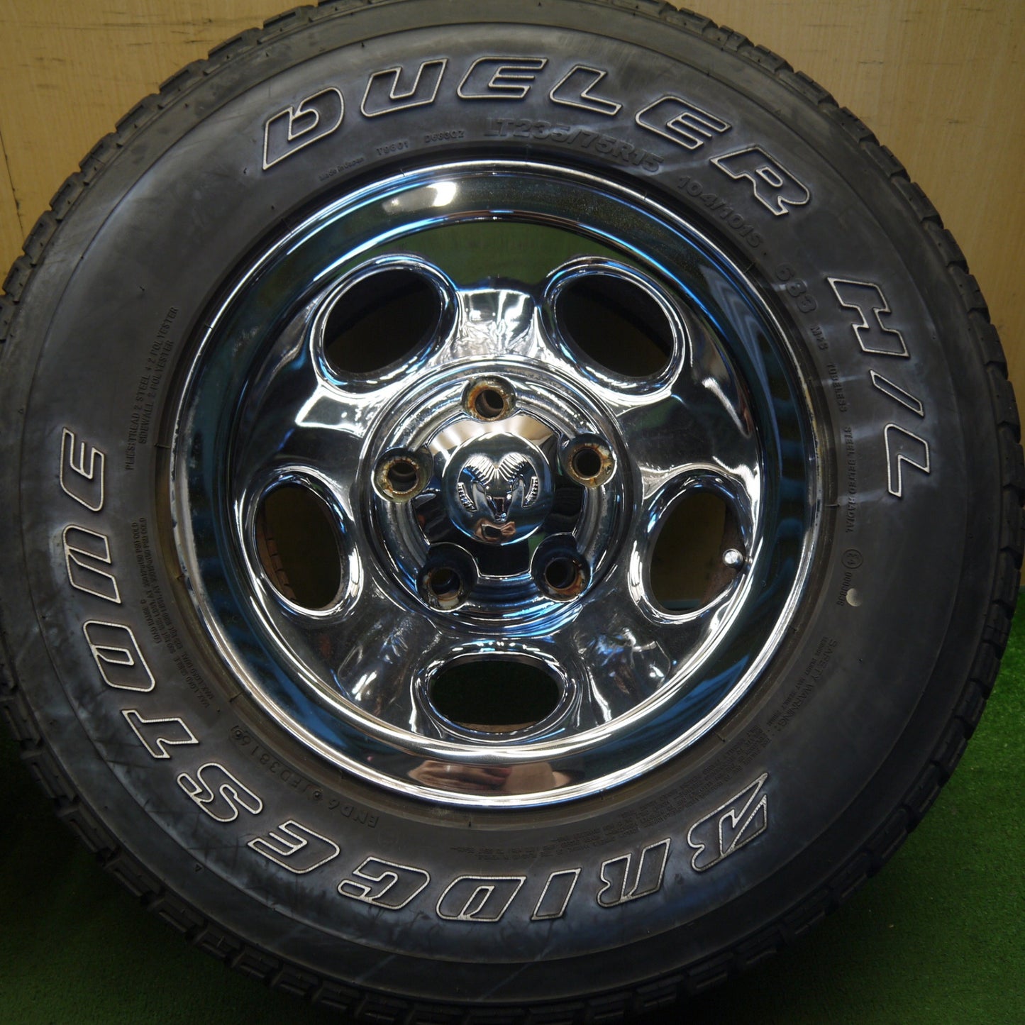 バリ溝！キレイ！8.5分◎ダッジ ラムバン 純正 スチール 235/75R15 104/101S ブリヂストン デューラー H/L 683 15インチ PCD139.7/5H◎6082501Hノ