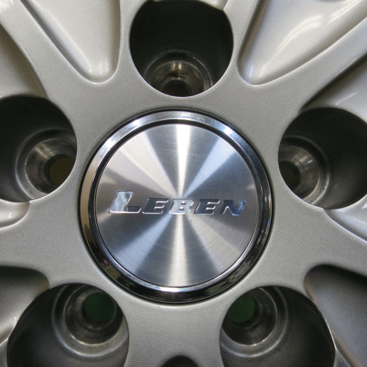 ほぼ未使用！23年！キレイ★プリウス 等 195/65R15 スタッドレス オートバックス ノーストレック N5 LEBEN レーベン 15インチ PCD100/5H★5100702イス