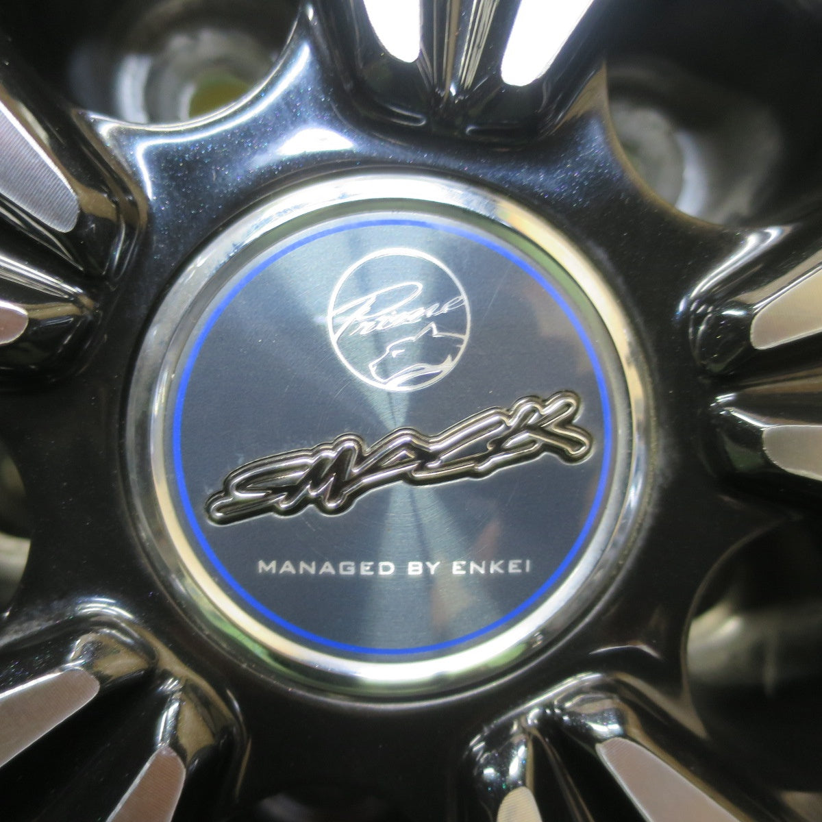 タイヤほぼ未使用！21年★スタッドレス 225/65R17 ダンロップ ウインターマックス SJ8 SMACK ENKEI スマック エンケイ 17インチ PCD114.3/5H★5071204イス