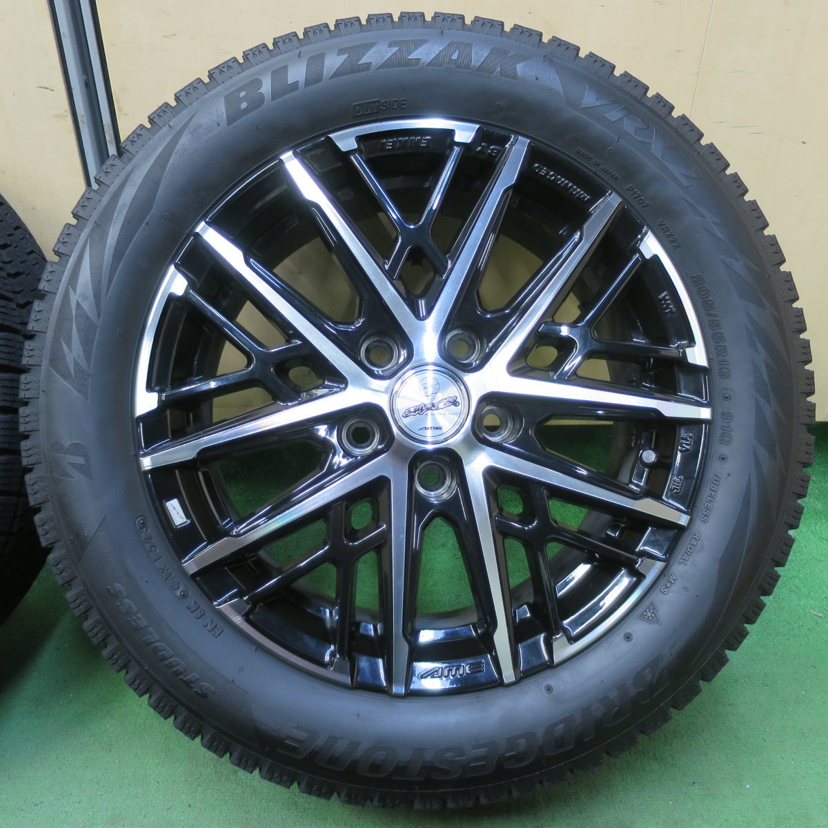 バリ溝！23年！キレイ！8.5分★スタッドレス 205/55R16 ブリヂストン ブリザック VRX2 SMACK ENKEI AME スマック エンケイ 16インチ PCD114.3/5H★5080402イス