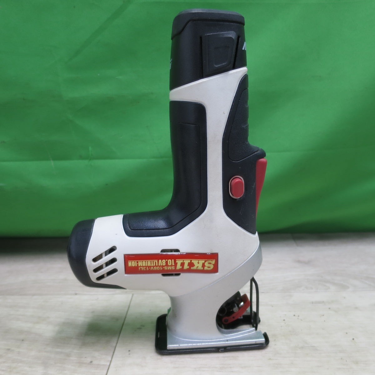 [送料無料] 付属品多数!バッテリー2個☆SK11 充電 マルチソー 10.8V SMS-108V-13Li 充電器 ケース 箱 付き 電動 工具☆