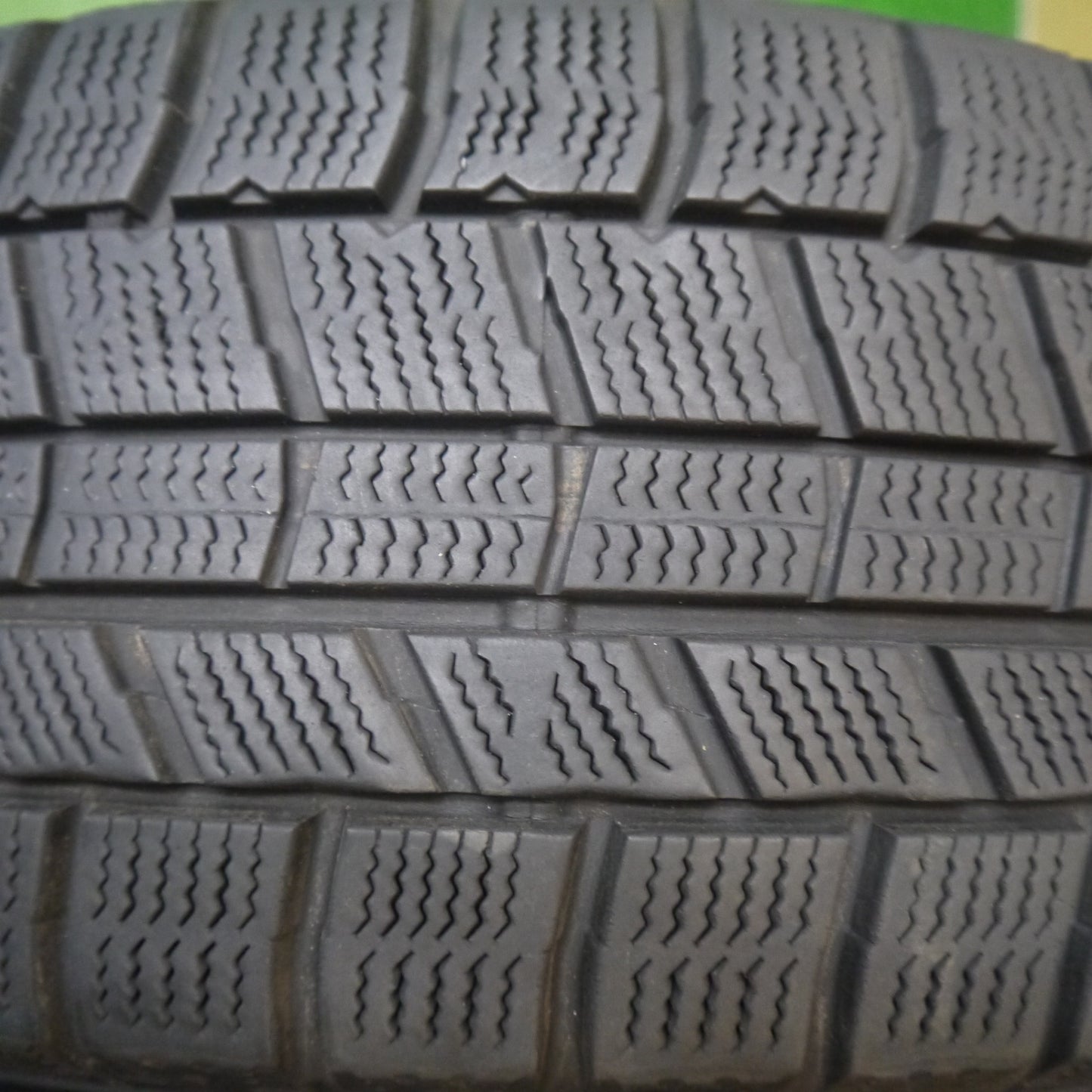バリ溝！23年！キレイ！8.5分★スタッドレス 205/60R16 オートバックス ノーストレック N5 JOKER ジョーカー 16インチ PCD114.3/5H★6011901Hス