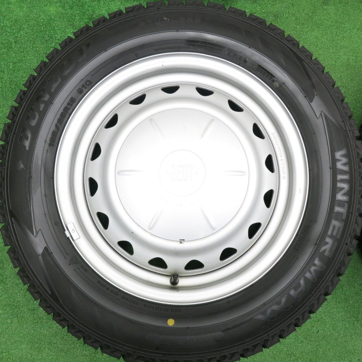 [送料無料] 超バリ溝！23年！キレイ！ほぼ10分★スタッドレス 195/65R15 ダンロップ ウインターマックス WM02 JECT スチール 15インチ PCD100 114.3/5H マルチ★4111602HAス