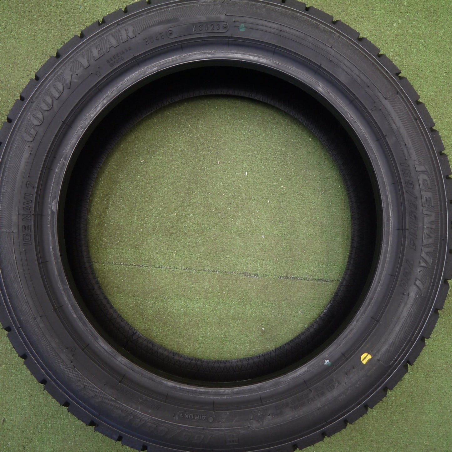 未使用！23年★スタッドレス 165/55R14 グッドイヤー アイスナビ7 タイヤ 14インチ ルークス ゼスト ライフ ワゴンR 等★6032408Hスタ