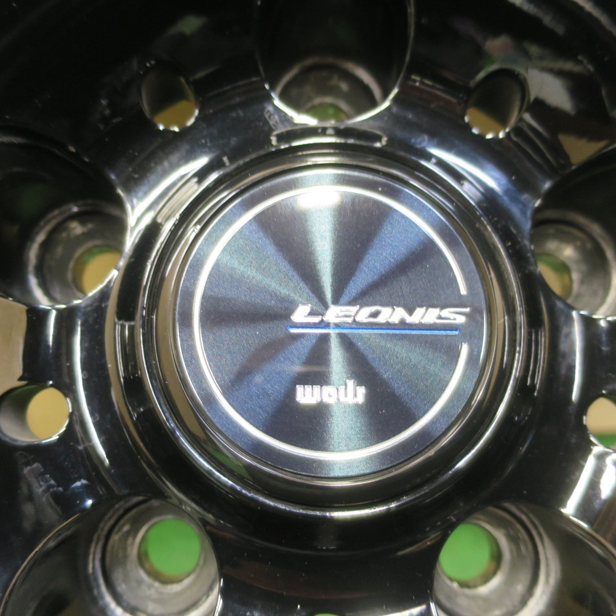バリ溝！22年！キレイ！9分◎LEONIS NAVIA 07 AMF 225/60R18 スタッドレス ブリヂストン ブリザック DM-V3 レオニス ナヴィア 07 18インチ PCD114.3/5H◎6081703イス