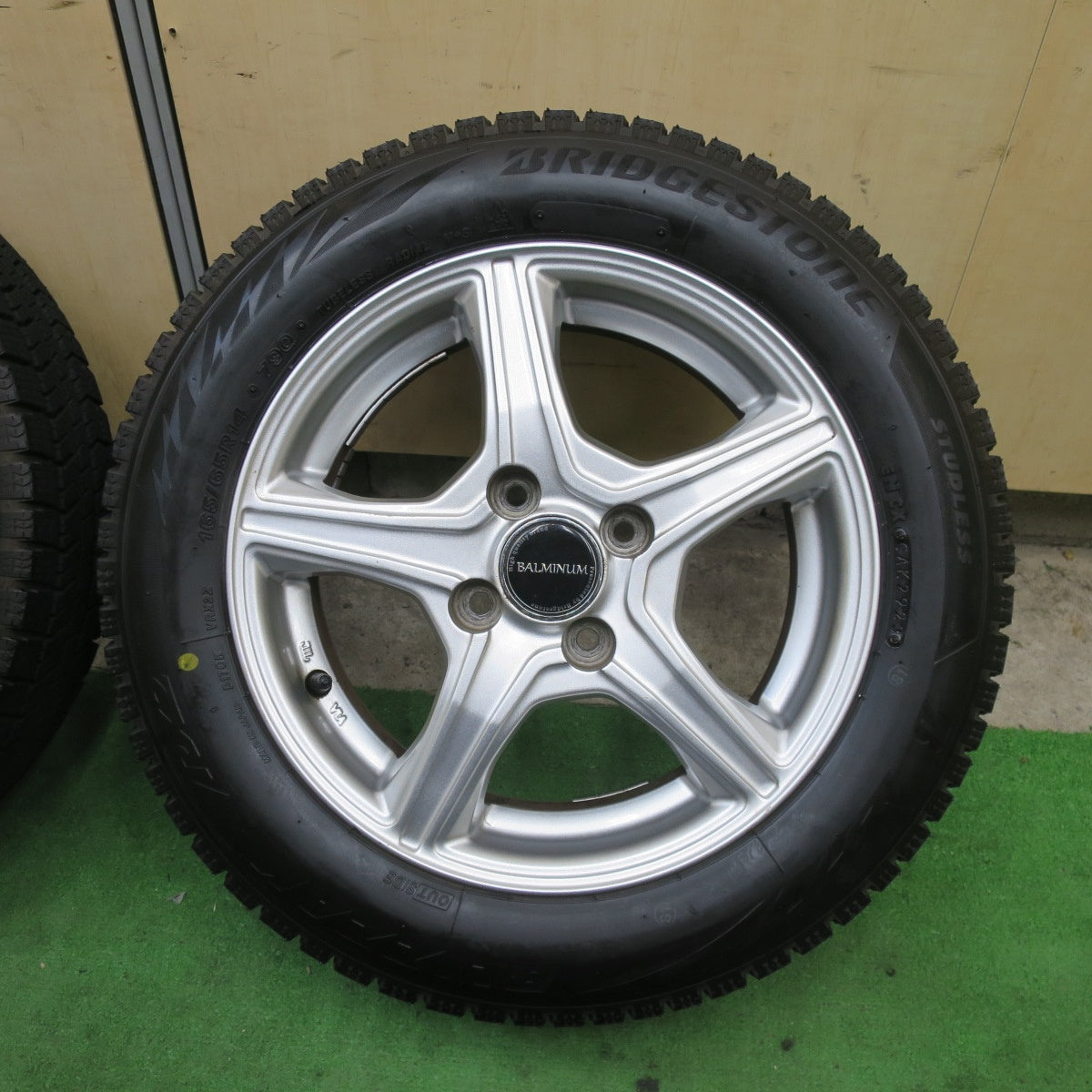 超バリ溝！24年！9.5分以上★スタッドレス 165/65R14 ブリヂストン ブリザック VRX2 BALMINUM バルミナ 14インチ PCD100/4H★5112103TTス