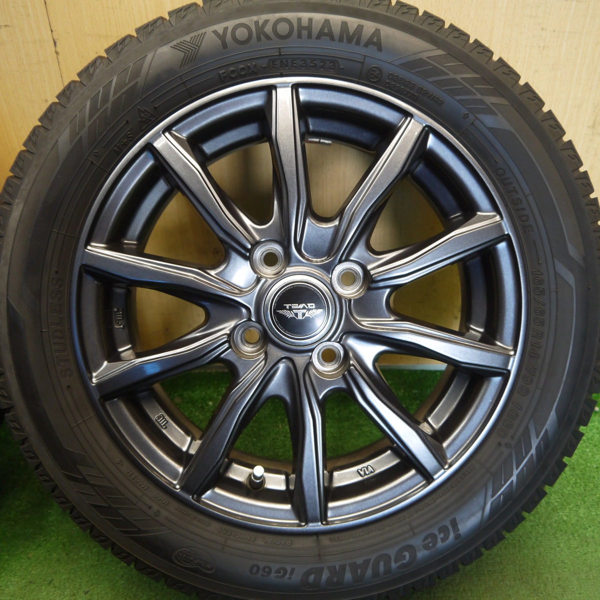 バリ溝！23年！キレイ！9.5分◎スタッドレス 165/65R14 ヨコハマ アイスガード iG60 TEAD テッド 14インチ PCD100/4H◎6080404Hス