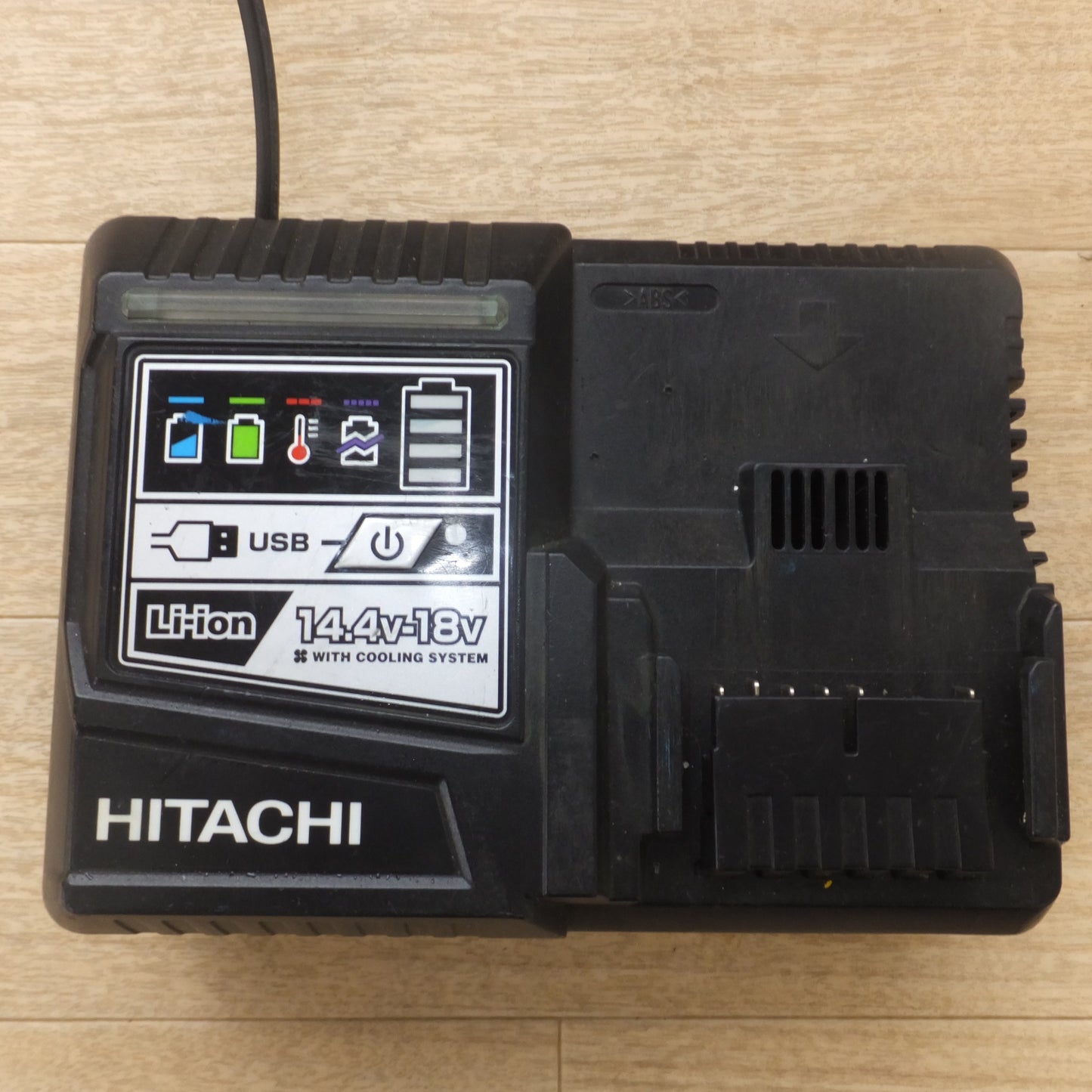 [送料無料] ★日立 HITACHI 急速充電器 UC18YDL　100V 50/60Hz 480VA　DC18-14.4V 12A★