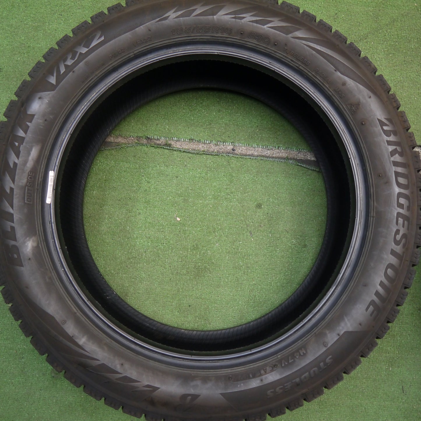 バリ溝！22年！9.5分★スタッドレス 185/55R16 ブリヂストン ブリザック VRX2 タイヤ 16インチ ヤリス フィット スイフト アクア 等★5070809Hスタ