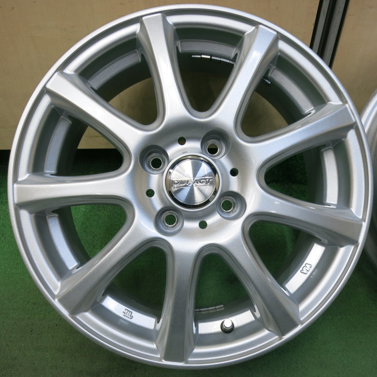 キレイ★DUFACT デュファクト 15インチ ホイール 15×5.5J PCD100/4H★5051615SYホ