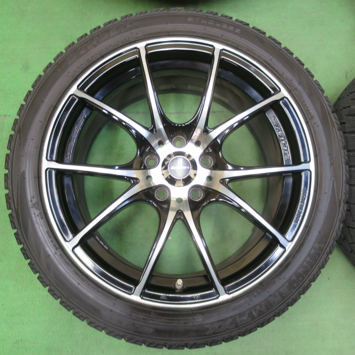[送料無料] センサー付！バリ溝！9分★レクサス 等 WedsSport SA-10R 235/45R18 スタッドレス ダンロップ ウインターマックス WM02 18インチ PCD114.3/5H★5032101イス