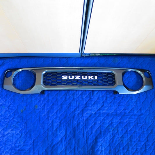 [送料無料] ☆ジムニー シエラ 純正 OP フロントグリル 72111-78R5 スズキ SUZUKI カーパーツ アクセサリー☆