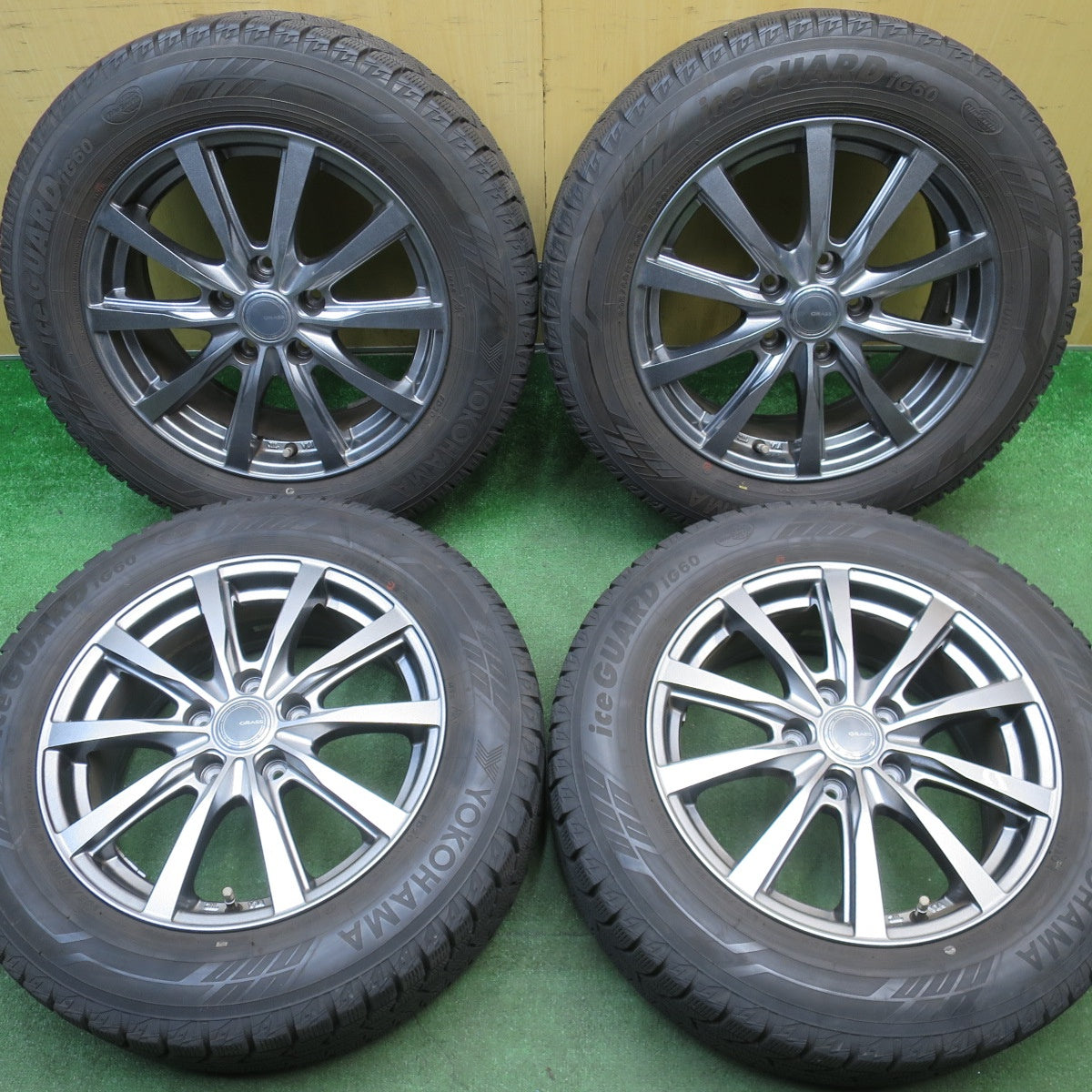 バリ溝！キレイ！9分★スタッドレス 205/60R16 ヨコハマ アイスガード iG60 GRASS グラス 16インチ PCD114.3/5H★6021803NJス