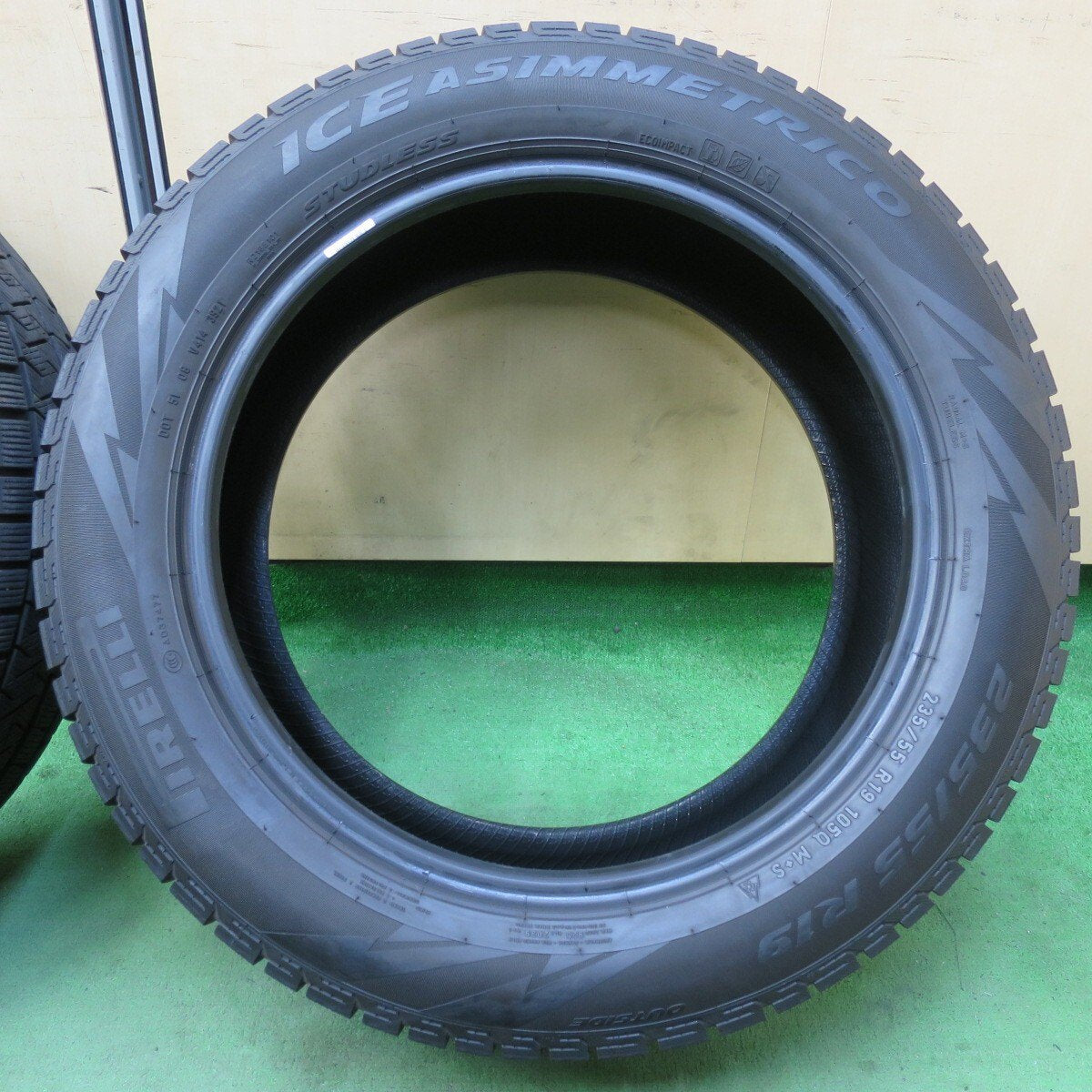 4本 21年★スタッドレス 235/55R19 ピレリ アイスアシンメトリコ RAV4 アウトランダー エクストレイル CX-60等★5040310イスタ