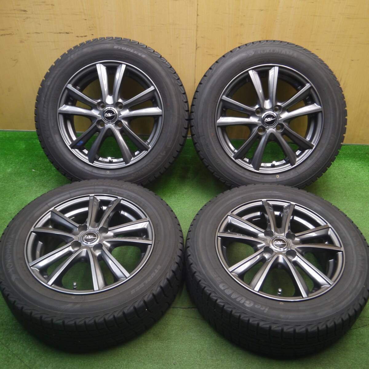 バリ溝！キレイ！9.5分★スタッドレス 175/65R15 ヨコハマ アイスガード iG30 NIRVANA NV ニルバーナ ニルヴァーナ 15インチ PCD100/4H★5021005Hス