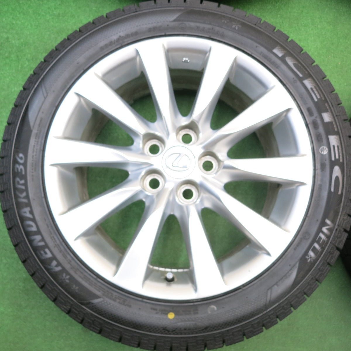 ほぼ未使用！24年★レクサス LS 純正 235/50R18 スタッドレス ケンダ KR36 アイステック ネオ 18インチ PCD120/5H★5121410HAス