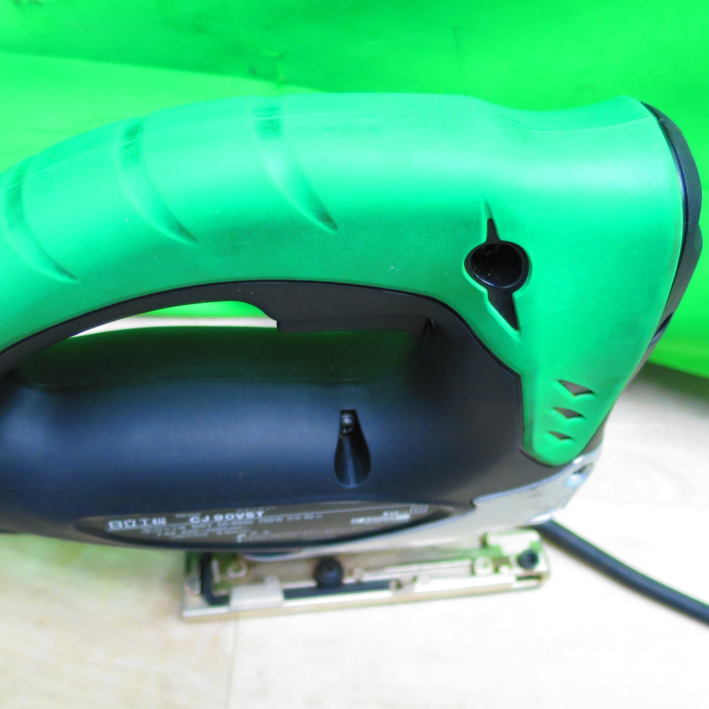 [送料無料] キレイ☆日立工機 HITACHI 電子ジグソー CJ90VST 90mm 電動工具 電気ノコギリ ケース付き DIY 電動 工具 工事 建設 職人☆