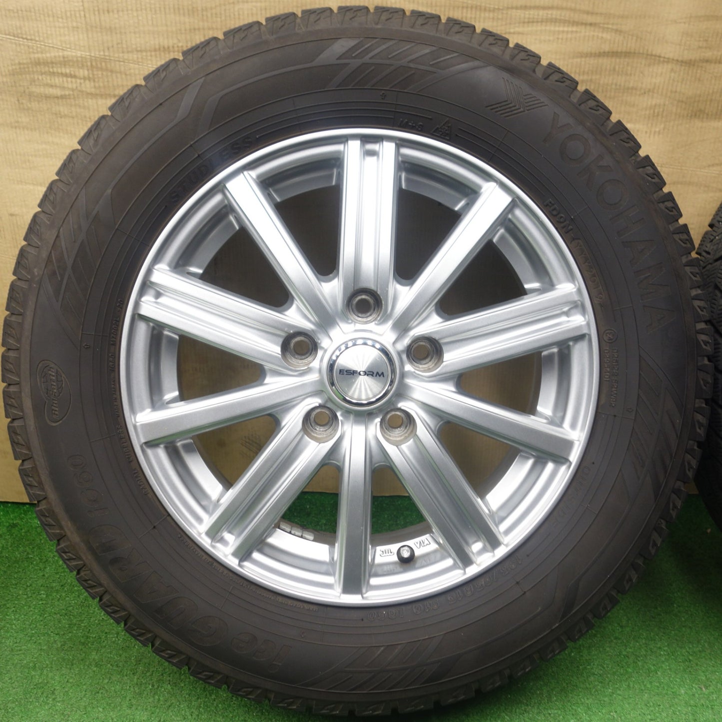 バリ溝！9分★スタッドレス 195/65R15 ヨコハマ アイスガード iG60 ESFORM 社外 アルミ 15インチ PCD114.3/5H★6021503KTス