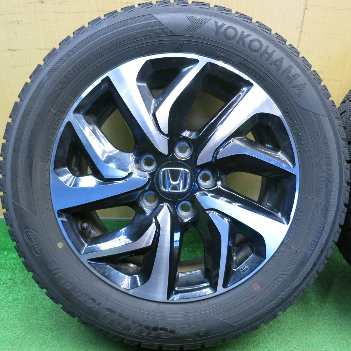 バリ溝！9分★ホンダ ステップワゴン スパーダ 純正 205/60R16 スタッドレス ヨコハマ アイスガード iG50 プラス 16インチ PCD114.3/5H★6041107HAス