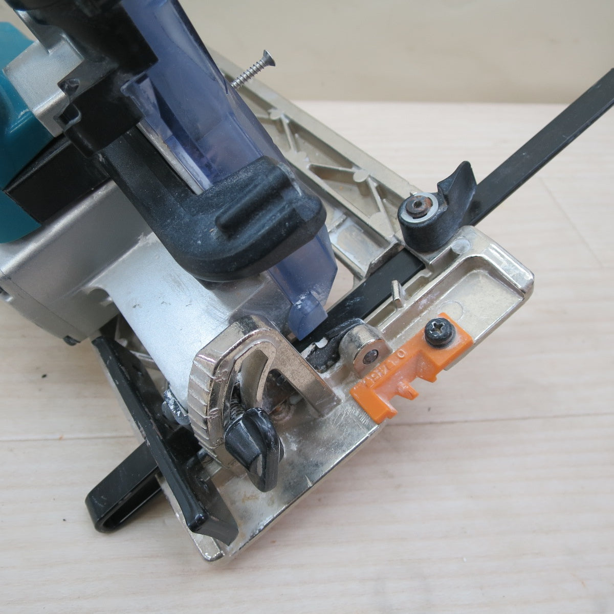 ☆マキタ 125mm 防じん マルノコ KS5200FX 電動 工具 切断機 防塵 木工用 超硬 丸のこ 丸ノコ 丸鋸 コード式 電気 makita 100V☆