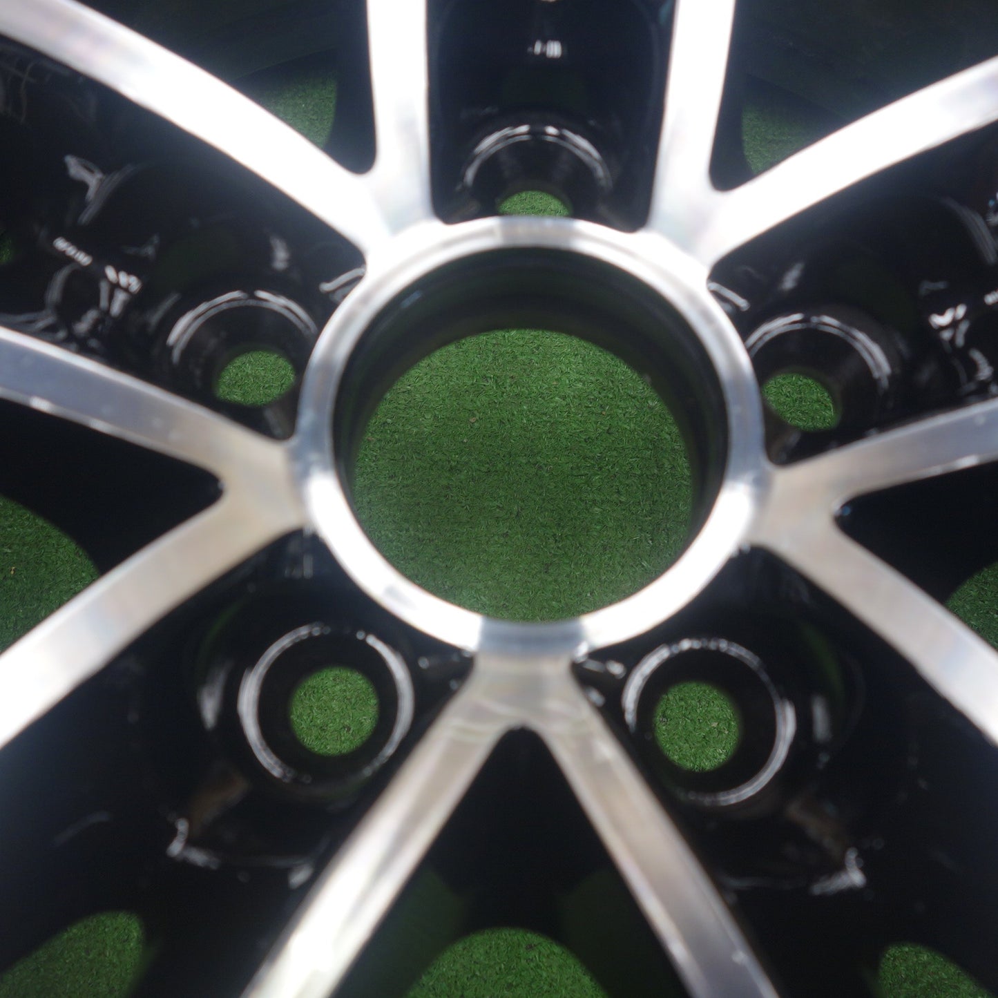 バリ溝！24年！キレイ！9.5分以上◎ボルボ 等 VST Type RC 235/60R17 スタッドレス ピレリ アイスゼロ アシンメトリコ 17インチ PCD108/5H◎6061702KTス