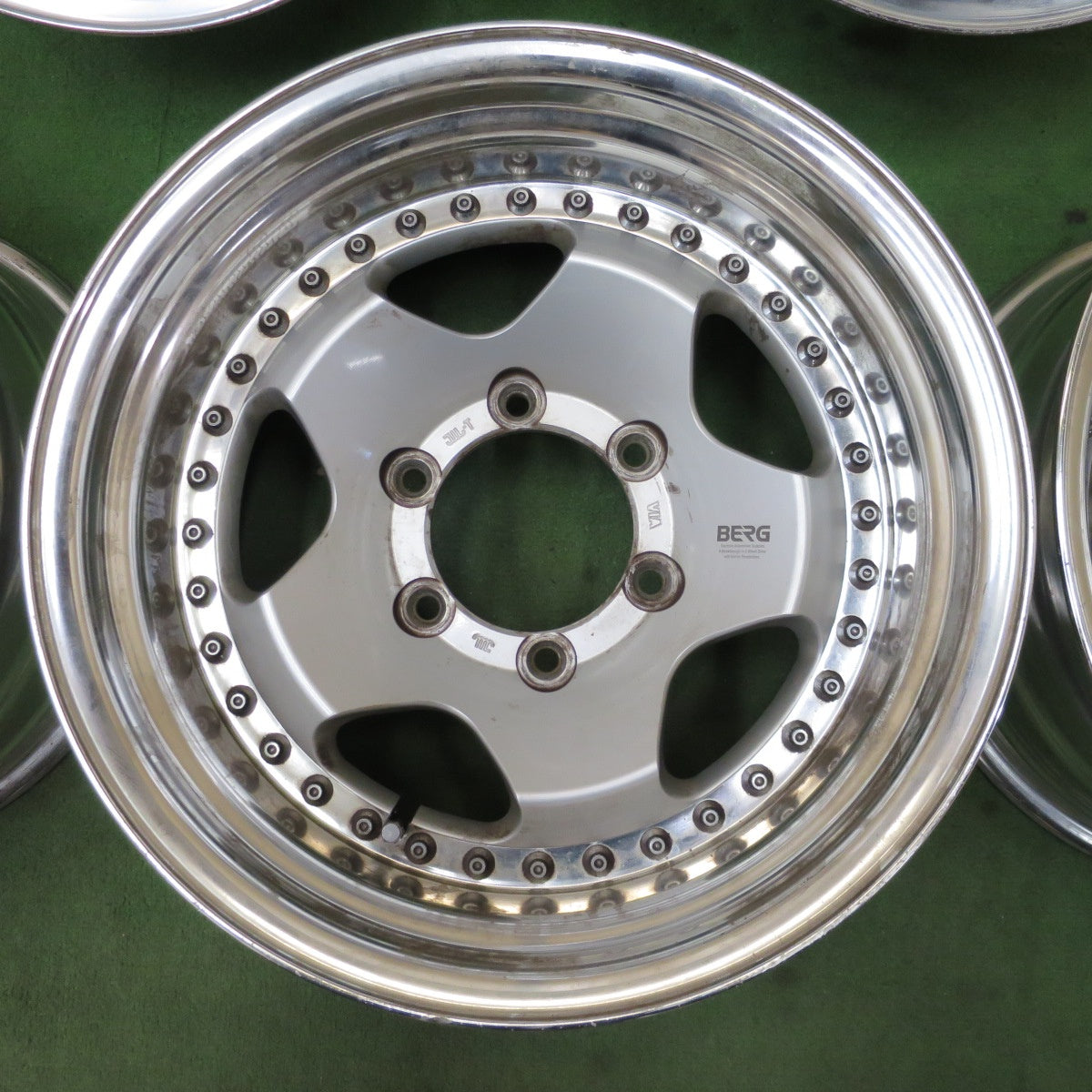 5本価格★BERG ベルグ 16インチ ホイール 16×8J PCD139.7/6H★6061201ナホ