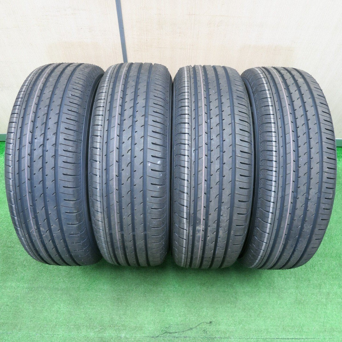 新車外し！24年★トヨタ 40系 アルファード 純正 225/65R17 ヨコハマ アドバン V03 17インチ PCD120/5H★4112401NJノ