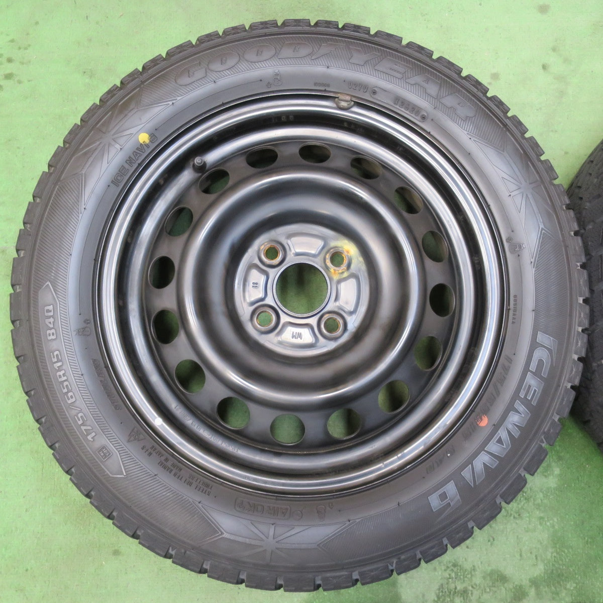 バリ溝！9分★スタッドレス 175/65R15 グッドイヤー アイスナビ6 スチール ホイール 15インチ PCD100/4H★6012004イス