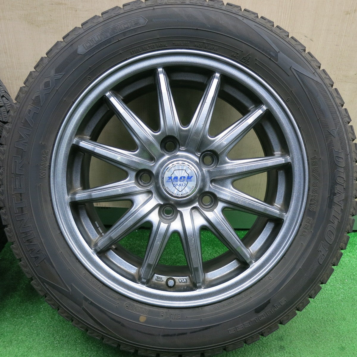 [送料無料] バリ溝！22年！8.5分★スタッドレス 185/65R15 ダンロップ ウインターマックス WM02 ZACK JP-812 MONZA 15インチ PCD114.3/5H★4123101HAス