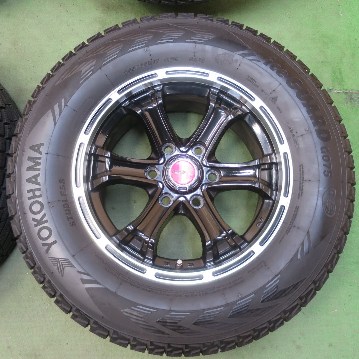 バリ溝！22年！キレイ！9.5分◎スタッドレス 265/65R17 ヨコハマ アイスガード G075 B-MUD K 17インチ PCD139.7/6H◎6062801IMス