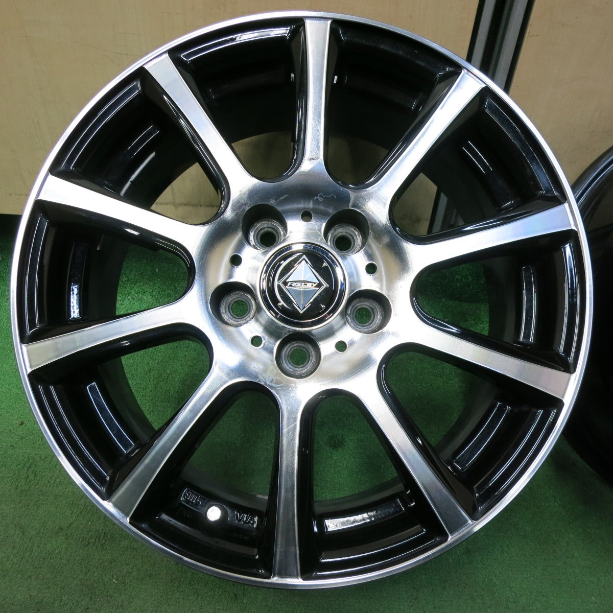 [送料無料] 4本価格★プリウス 等 RiZLEY weds ライツレー ウェッズ 15インチ ホイール 15×6J PCD100/5H★5031212SYホ