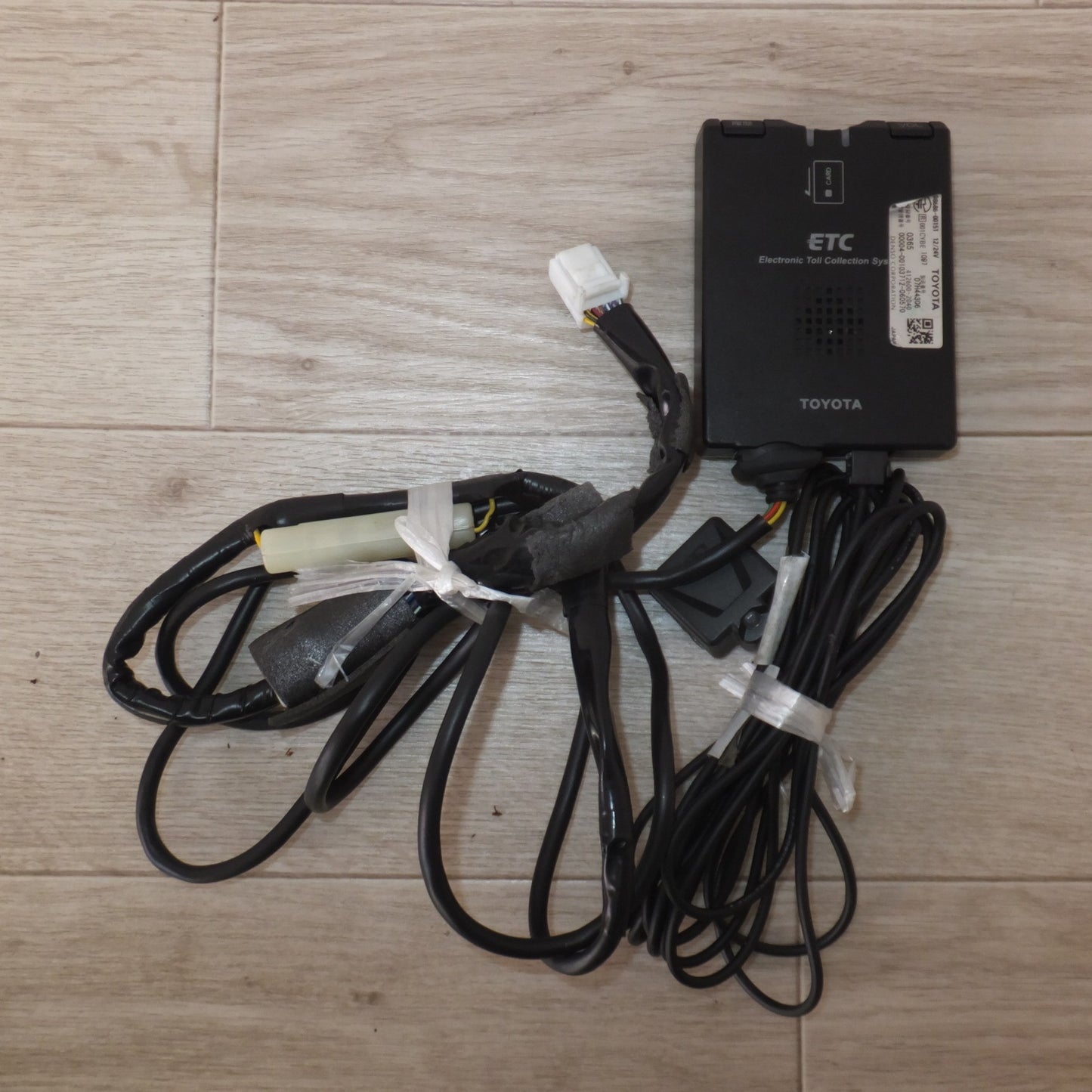 [送料無料] ★デンソー DENSO ETC車載器 アンテナ分離型 各種 8点 セット　汎用 トヨタ車用 マツダ車用★