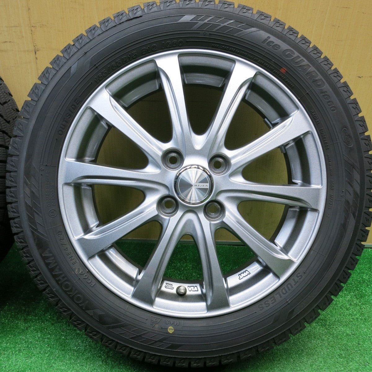 バリ溝！22年！キレイ！ほぼ10分★スタッドレス 165/65R15 ヨコハマ アイスガード iG60 WEZEN 15インチ ソリオ ハスラー 等 PCD100/4H★5110804HAス