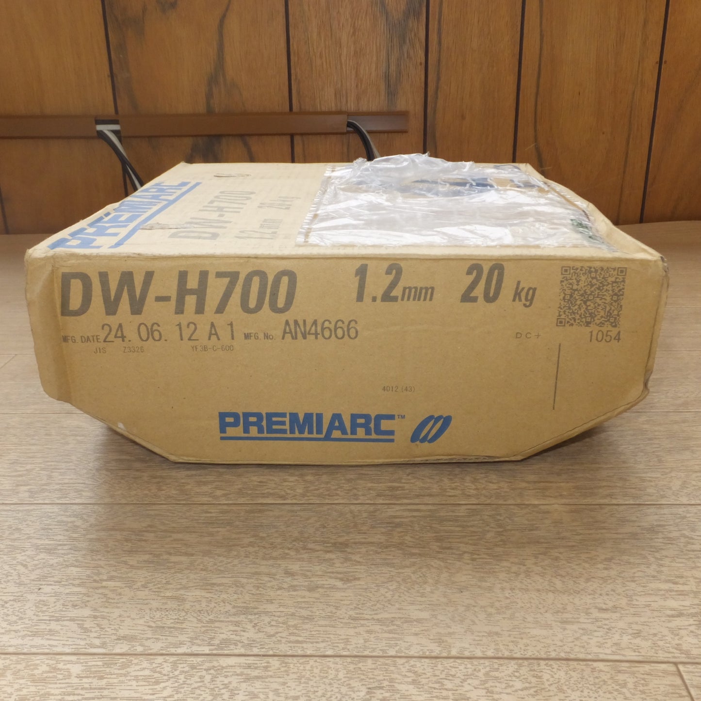 [送料無料] 未使用★神戸製鋼所 コベルコ KOBELCO PREMIARC 硬化肉盛溶接用フラックス入りワイヤ DW-H700 1.2mm 20kg★