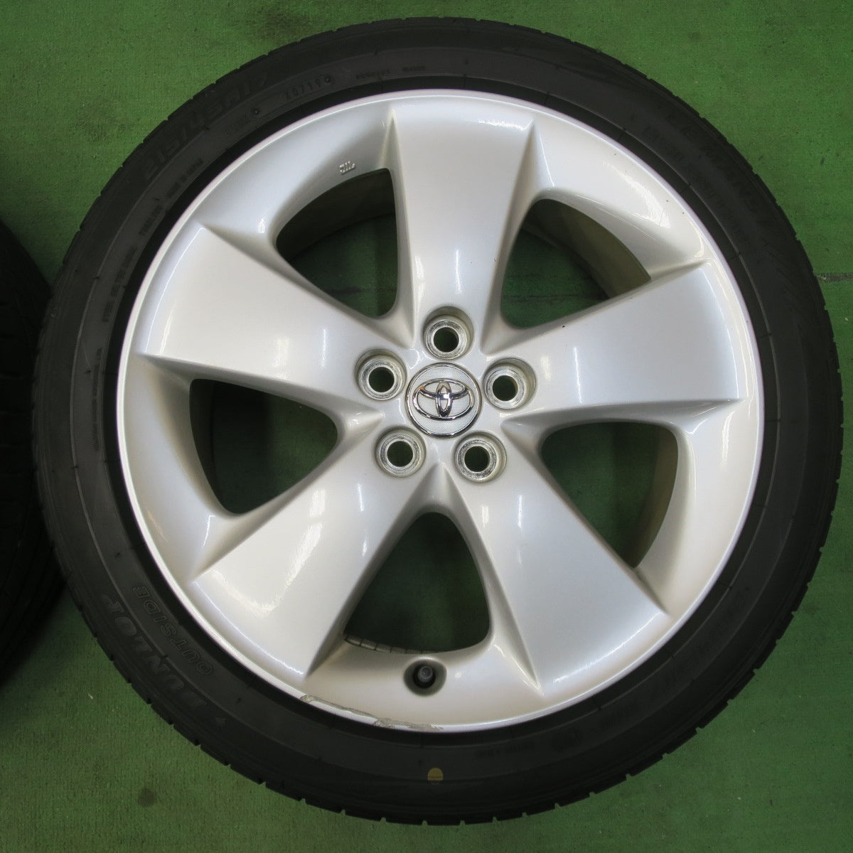 [送料無料] バリ溝！8.5分★トヨタ 30系 プリウス S G ツーリング 純正 215/45R17 ダンロップ ルマン5 17インチ PCD100/5H★5040713イノ