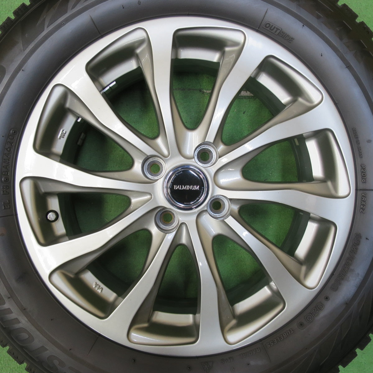 [送料無料] キレイ！20年★スタッドレス 195/65R16 ブリヂストン ブリザック VRX2 BALMINUM バルミナ 16インチ PCD100/4H★4111503イス