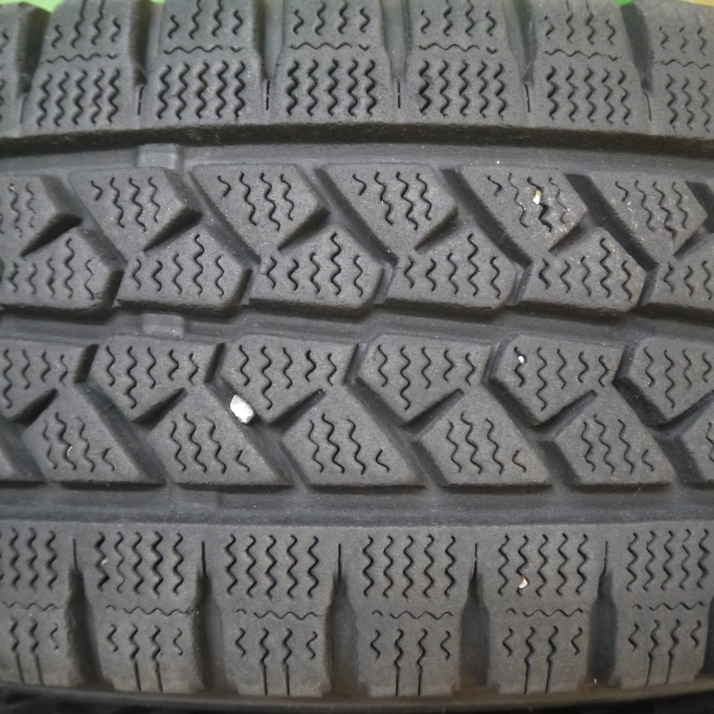 [送料無料] バリ溝！20年！キレイ！9分★トヨタ 200系 ハイエース 純正 スチール 195/80R15 107/105L スタッドレス ブリヂストン ブリザック VL1 15インチ PCD139.7/6H★4122005Hス