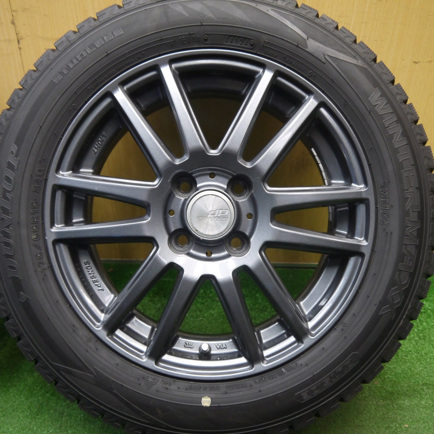 バリ溝！24年！9.5分★スタッドレス 175/65R15 ダンロップ ウインターマックス WM02 dP devotion dPデボーション 15インチ PCD100/4H★6021001Hス