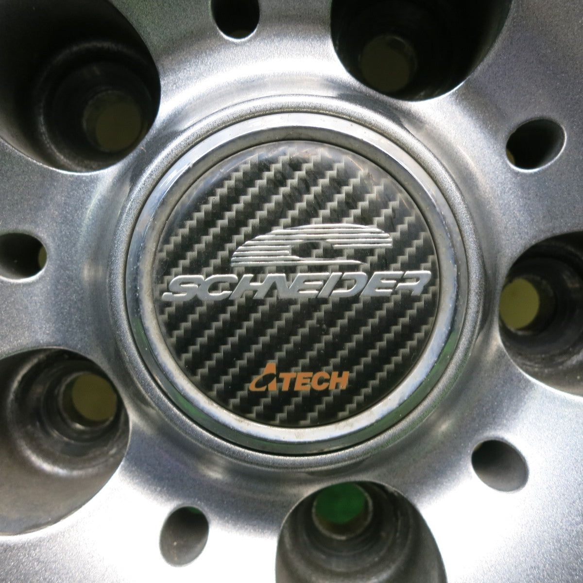 バリ溝！キレイ！8.5分★スタッドレス 195/65R15 ダンロップ ウインターマックス WM01 SCHNEIDER シュナイダー 15インチ PCD114.3/5H★5121813HAス