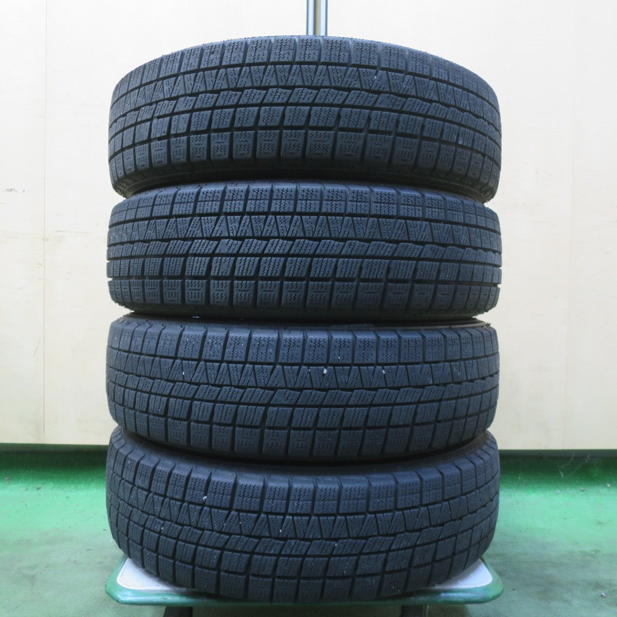 キレイ◎スタッドレス 155/65R14 ナンカン CORSAFA Verthandi ヴェルザンディ 14インチ PCD100/4H◎6071803イス