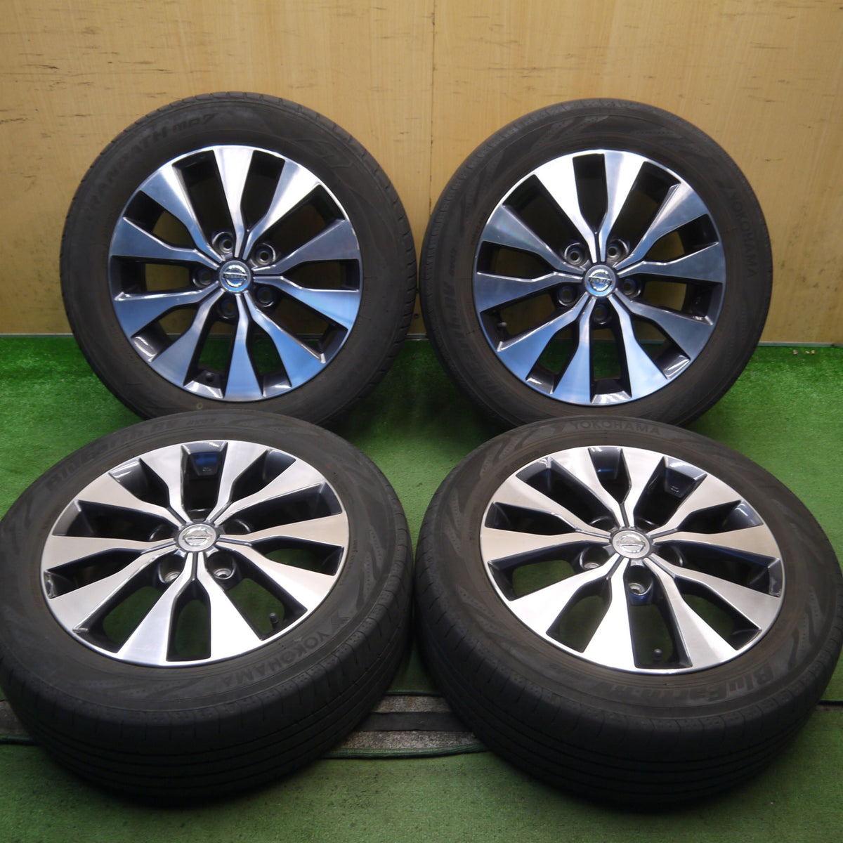 4本価格！22年◎日産 C27 セレナ 純正 195/60R16 ヨコハマ BluEarth-RV RV03 トーヨー トランパス MP7 16インチ PCD114.3/5H◎6090407Hノ