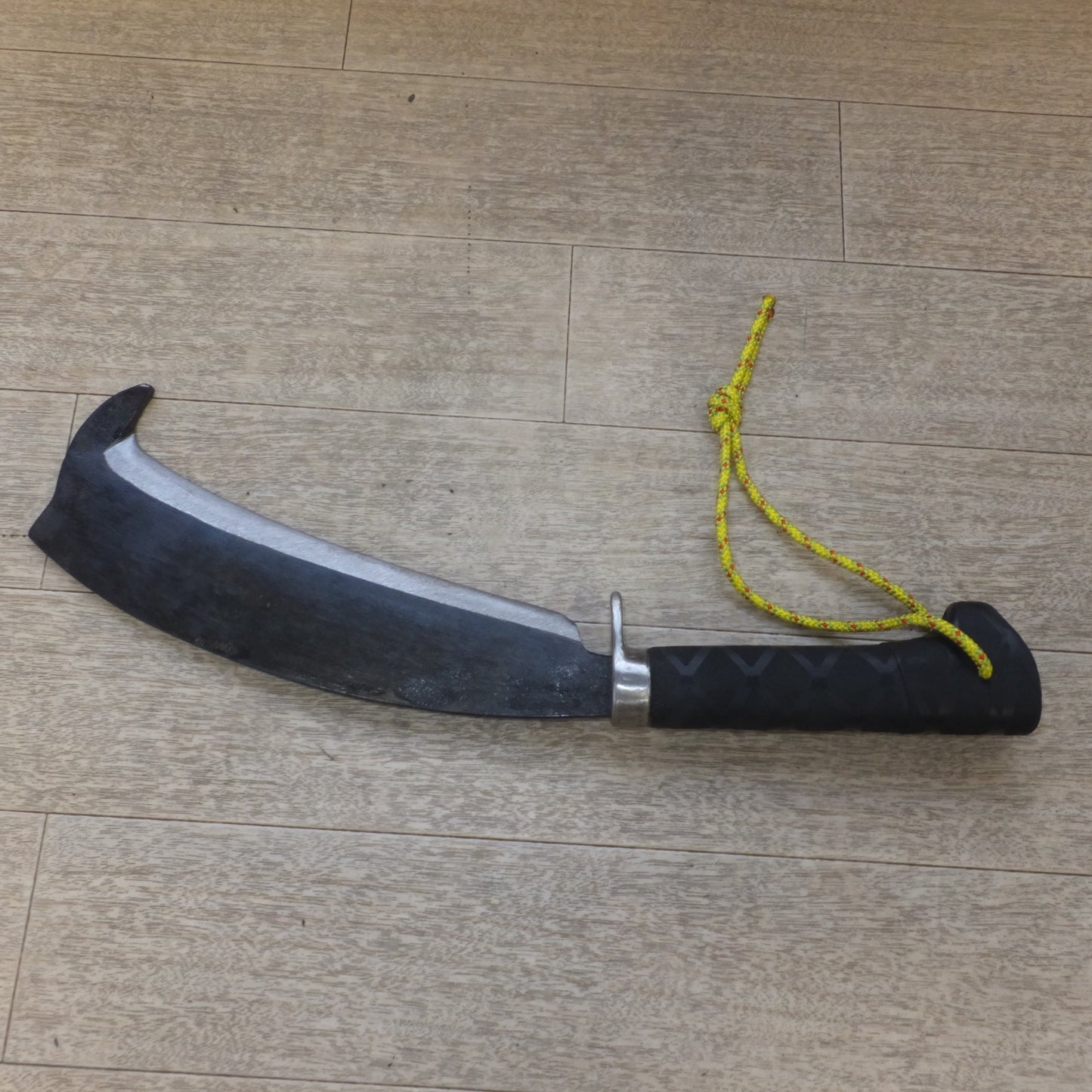 [送料無料] ★大久保製作所 大久保中秋 トンビ鉈 泊鉈 刀身長さ 約 25cm　アウトドア 林業 大工道具★
